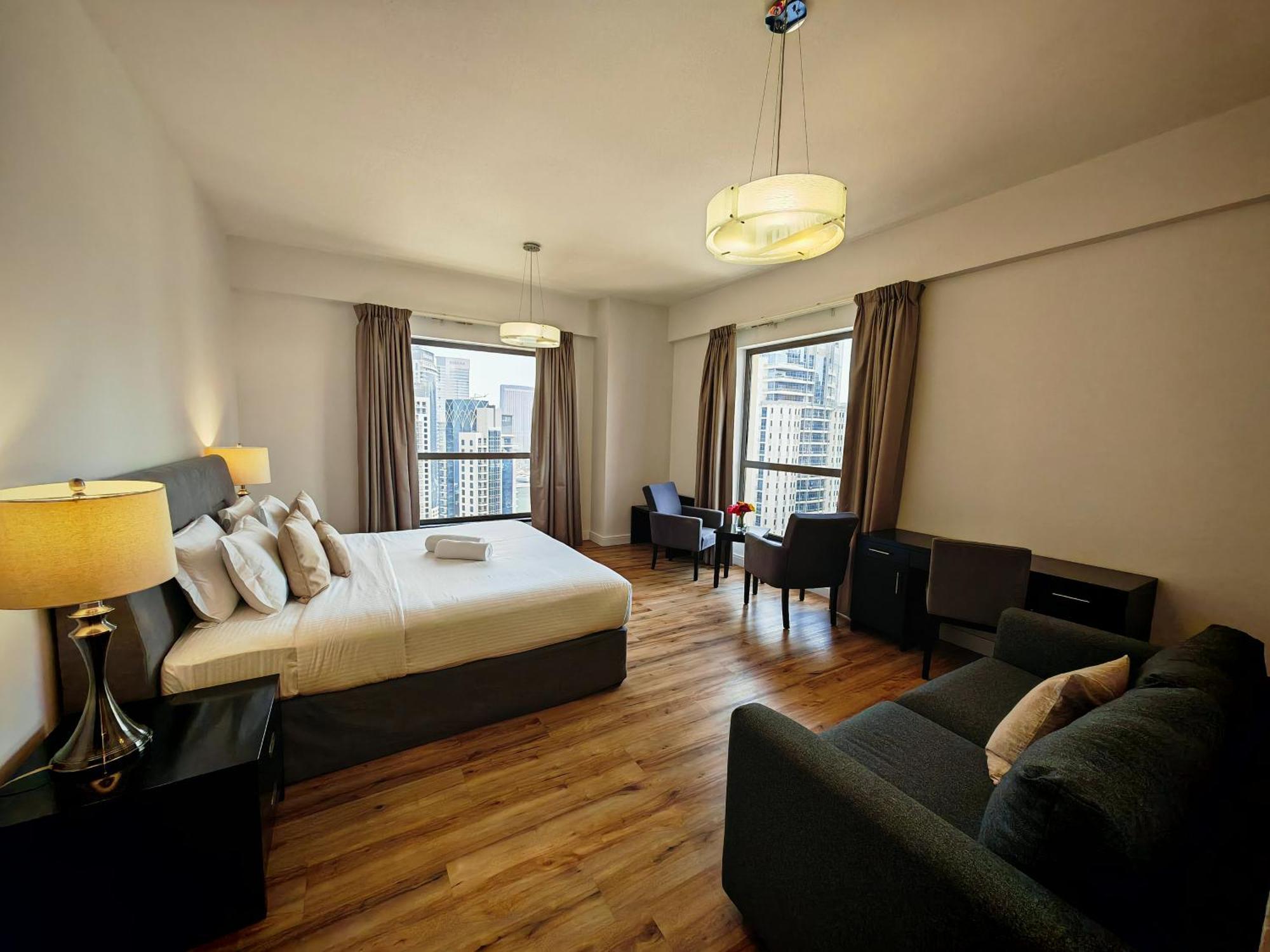 Appartement Stunning 5 1 Bedroom On Jbr With Marina View On High Floor Maid's Room, Near Mall, Metro & Cinemas - By Sunkissed Homes Dubai