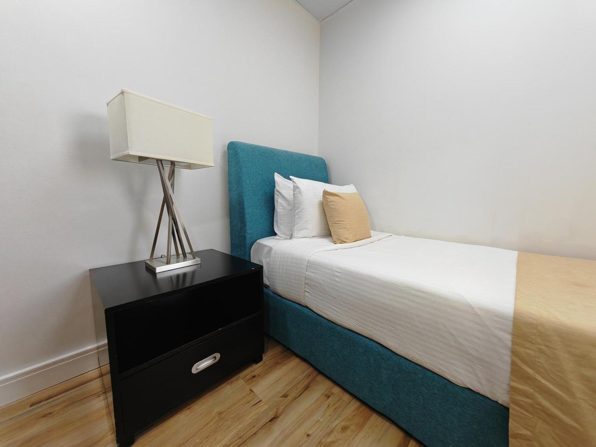 Stunning 5 1 Bedroom On Jbr With Marina View On High Floor Maid's Room, Near Mall, Metro & Cinemas - By Sunkissed Homes * Dubai