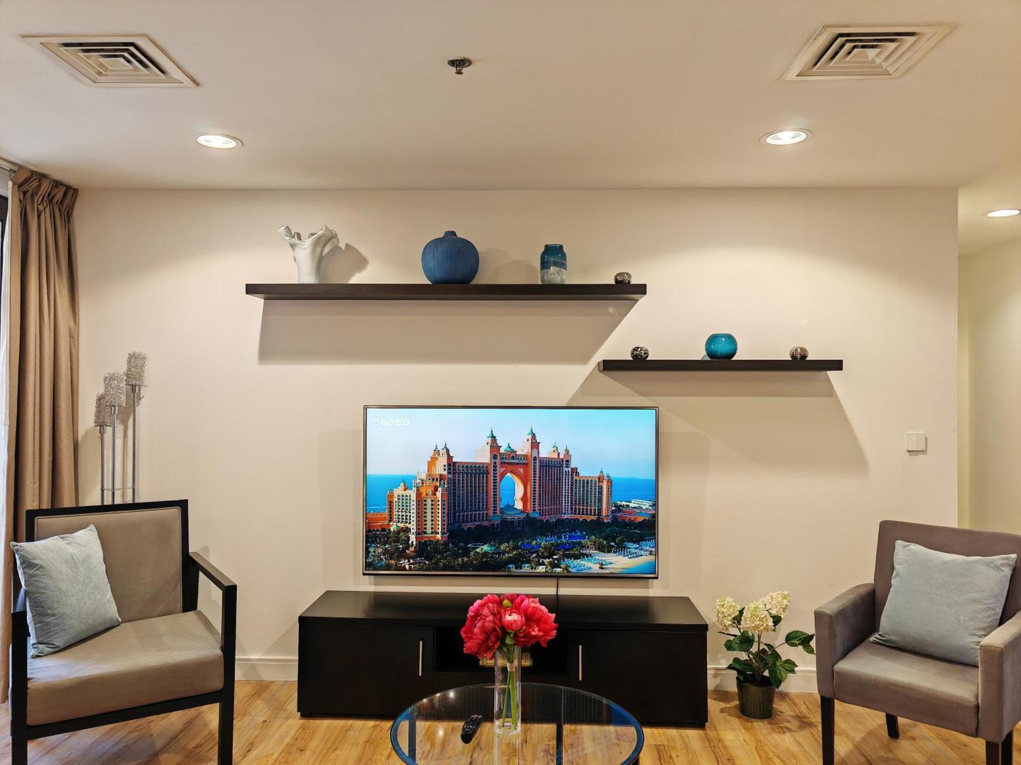 Stunning 5 1 Bedroom On Jbr With Marina View On High Floor Maid's Room, Near Mall, Metro & Cinemas - By Sunkissed Homes Dubai