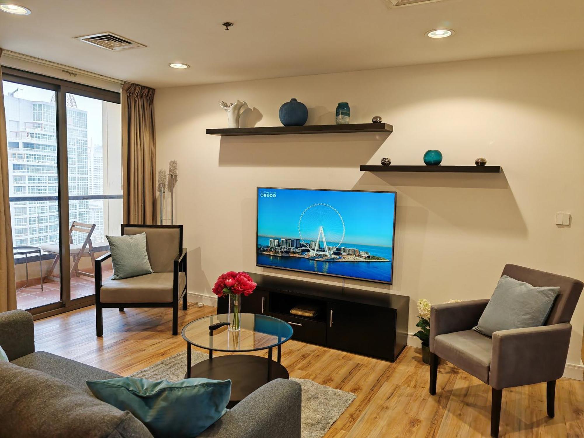 Stunning 5 1 Bedroom On Jbr With Marina View On High Floor Maid's Room, Near Mall, Metro & Cinemas - By Sunkissed Homes Apartment